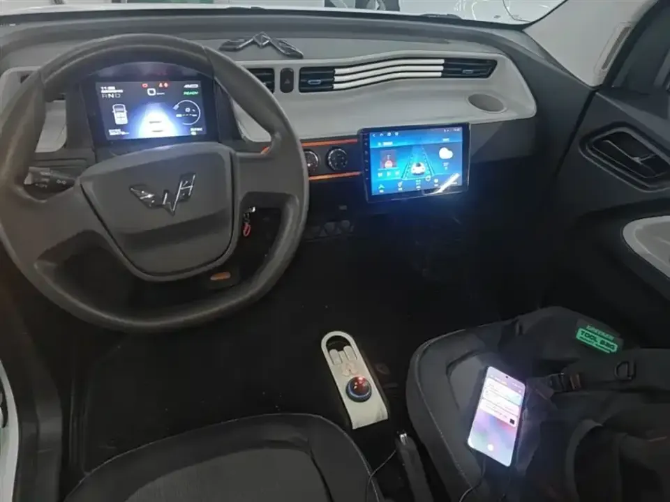 Wuling MINIEV