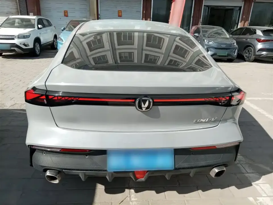 Changan UNI-V