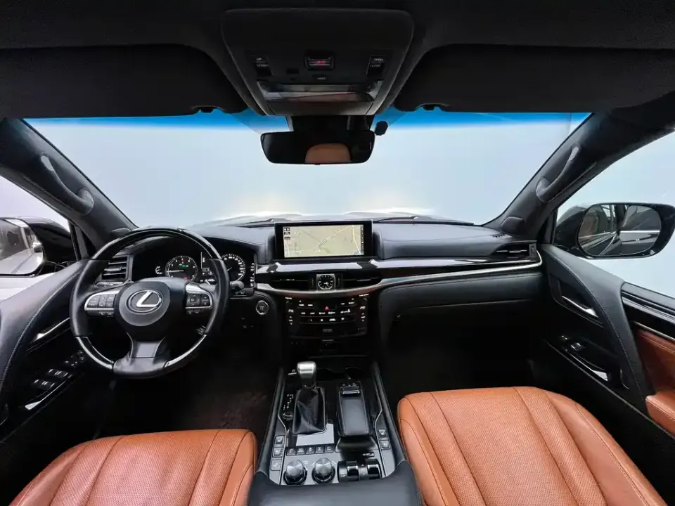 Lexus LX