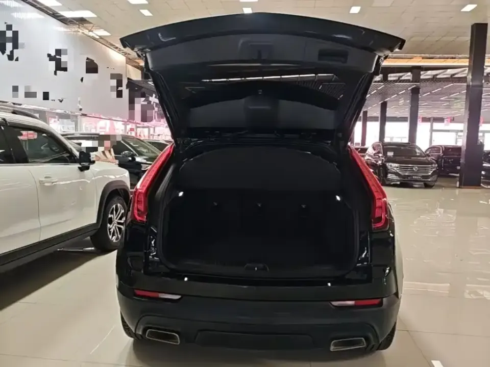 Cadillac XT4