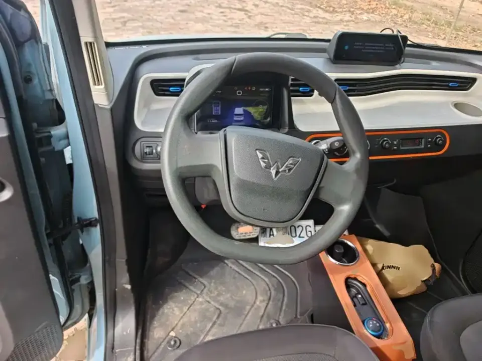 Wuling MINIEV