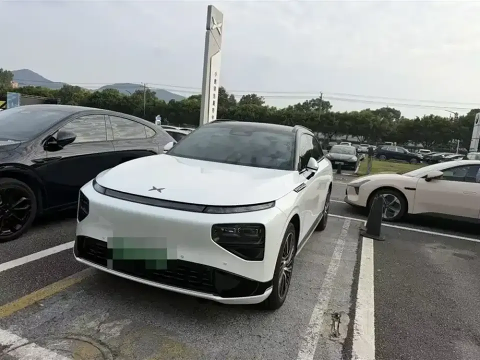 Xpeng G9