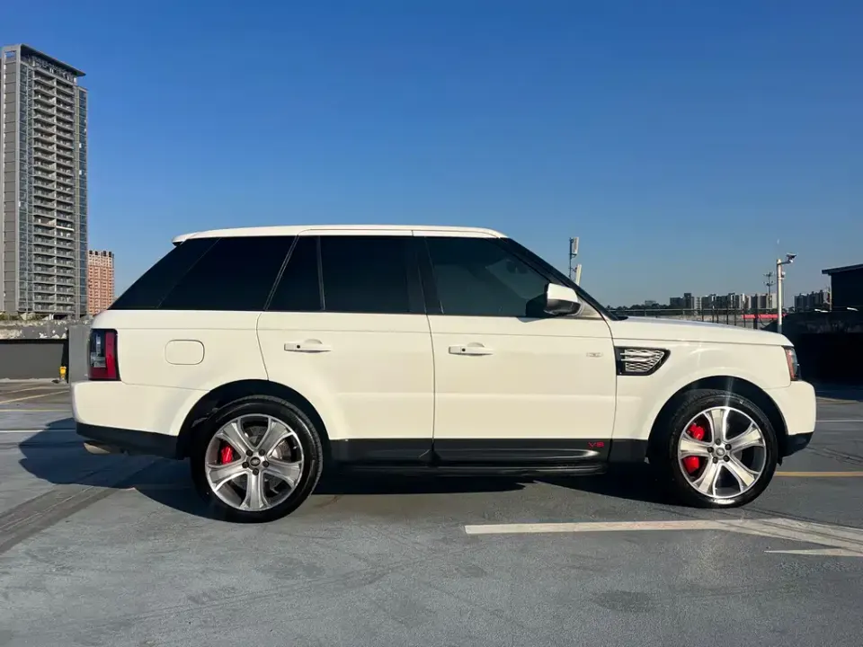 Land Rover Sport