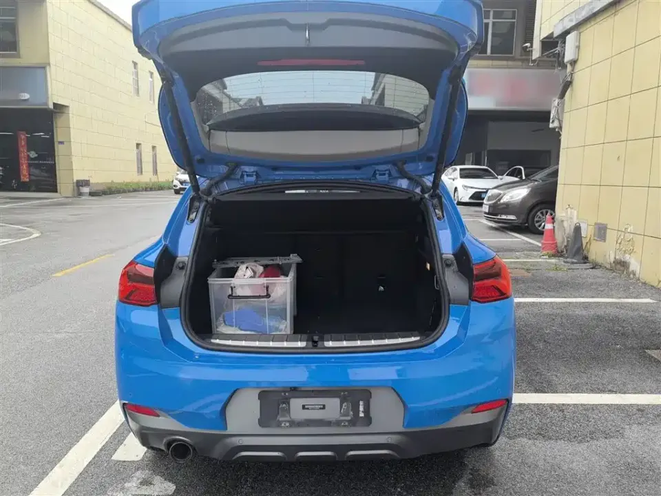 BMW X2 (Import)