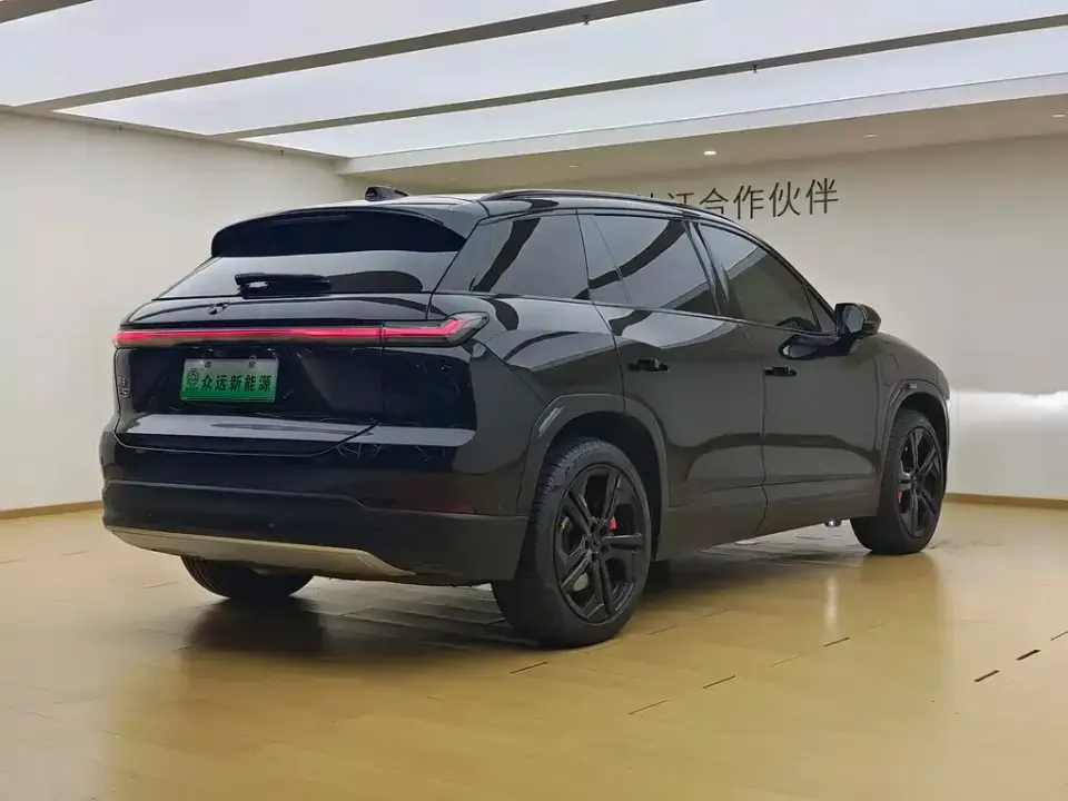 Nio ES7