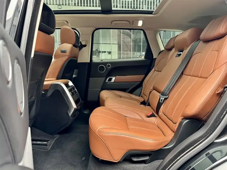 Land Rover Sport