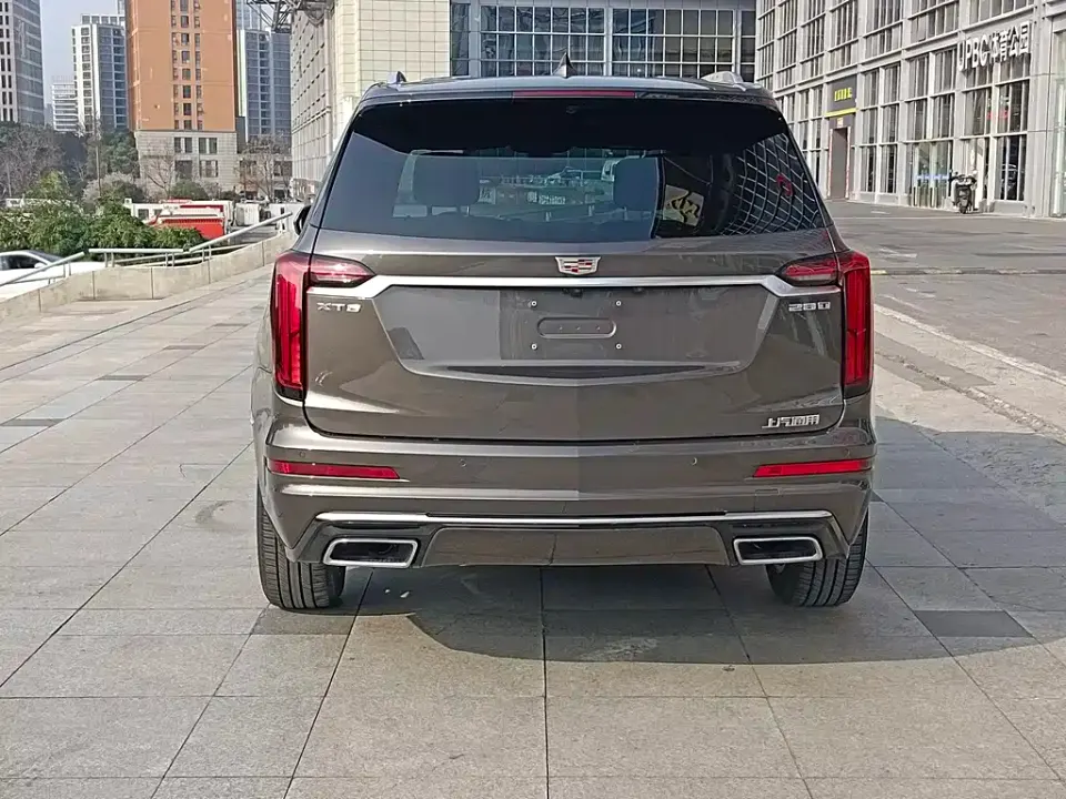 Cadillac XT6