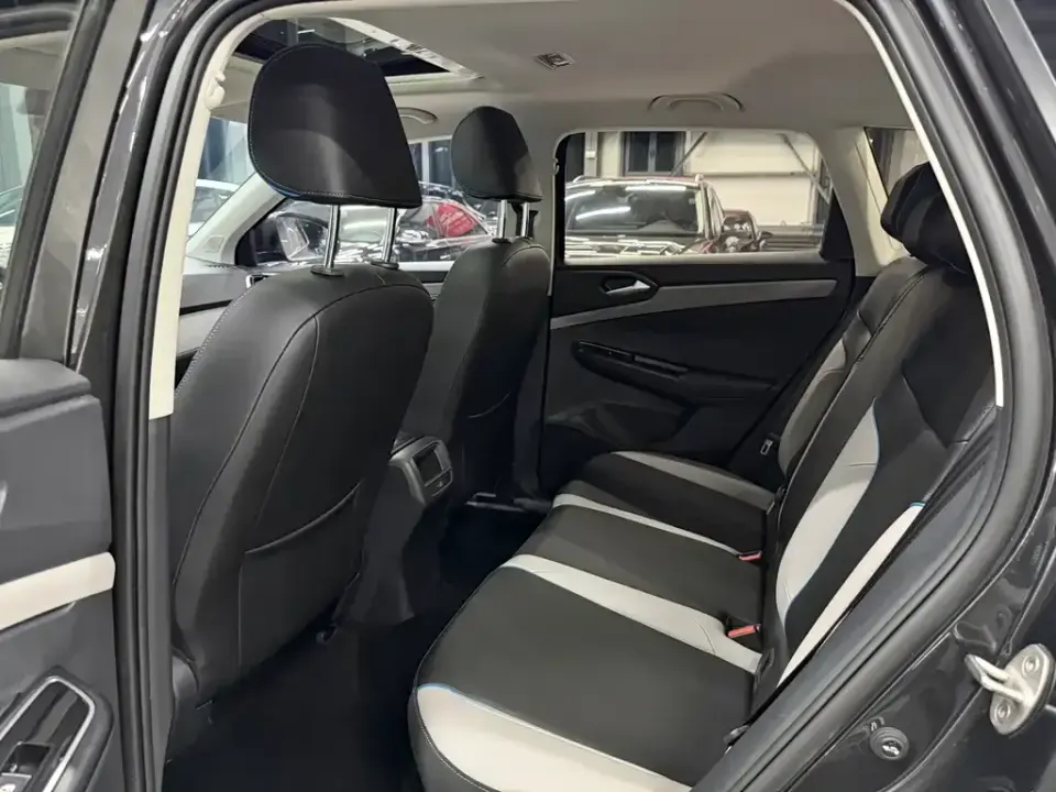 Jetta VS5
