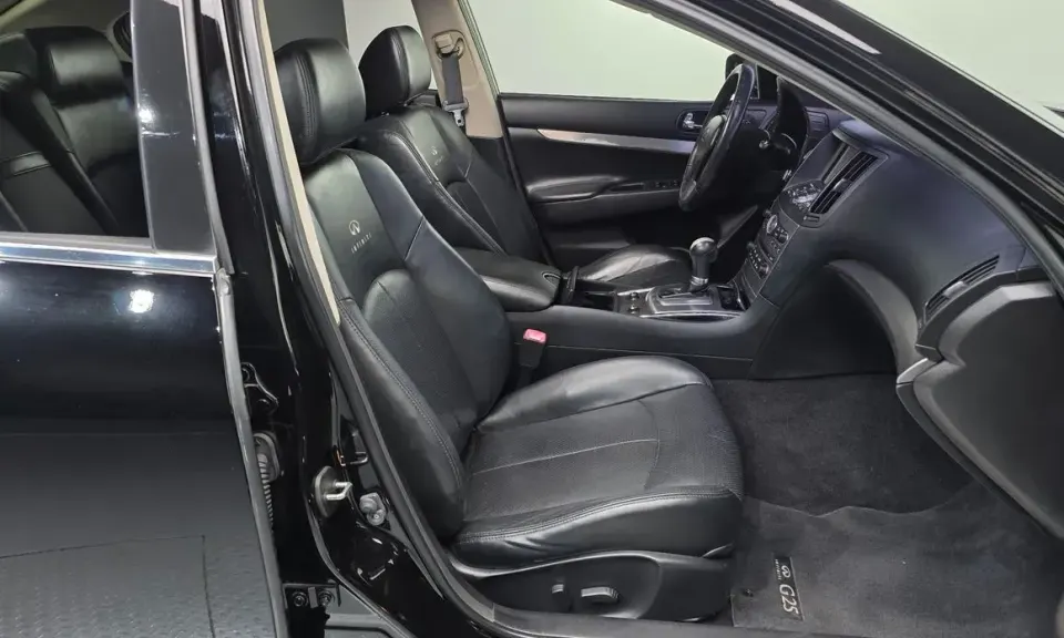 Infiniti G