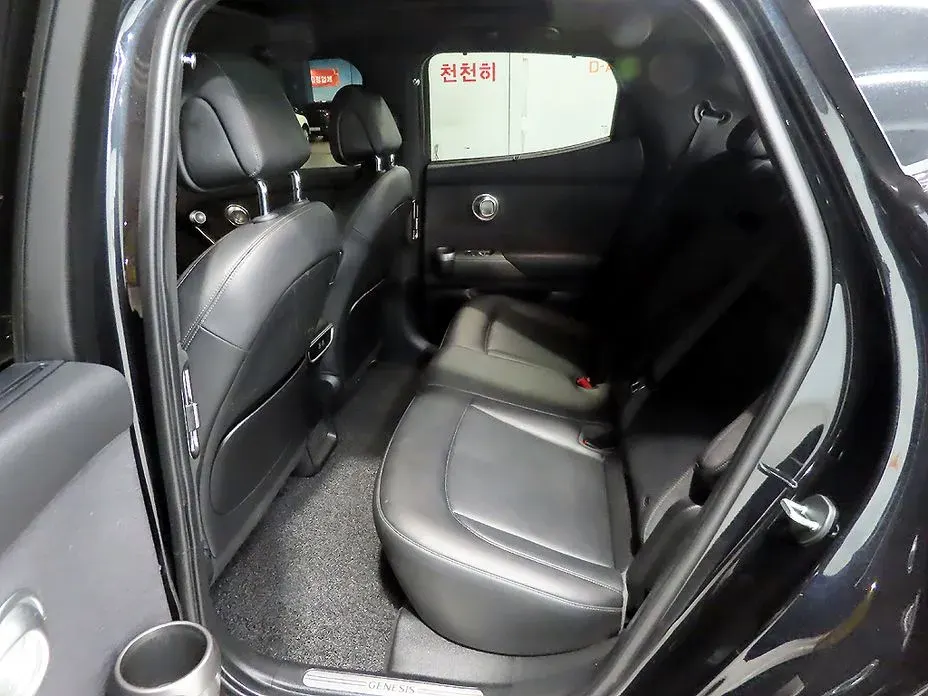Genesis GV60