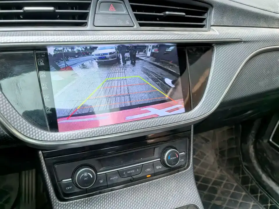 Geely Emgrand GS
