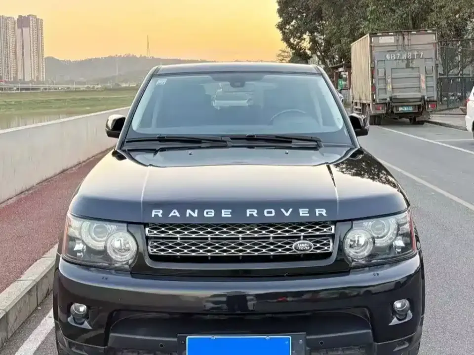 Land Rover Sport