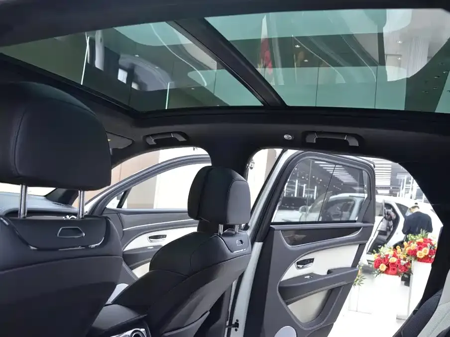Bentley Bentayga PHEV