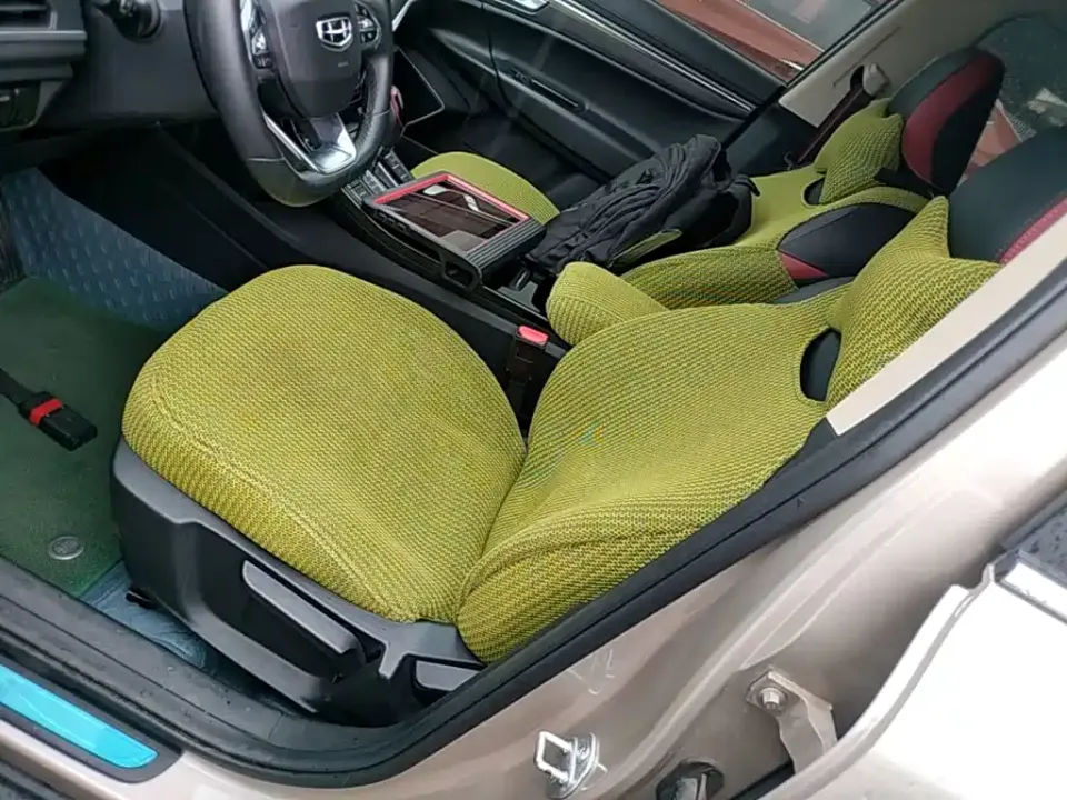 Geely Emgrand GS