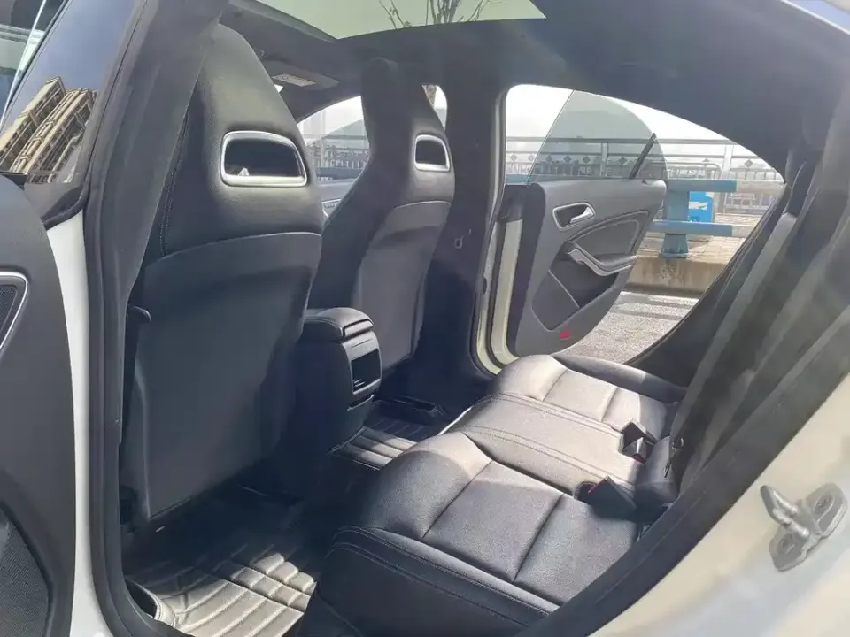 Mercedes-Benz CLA (Import)
