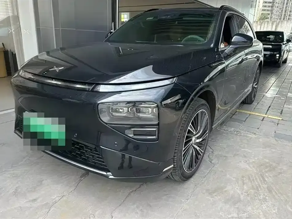 Xpeng G9