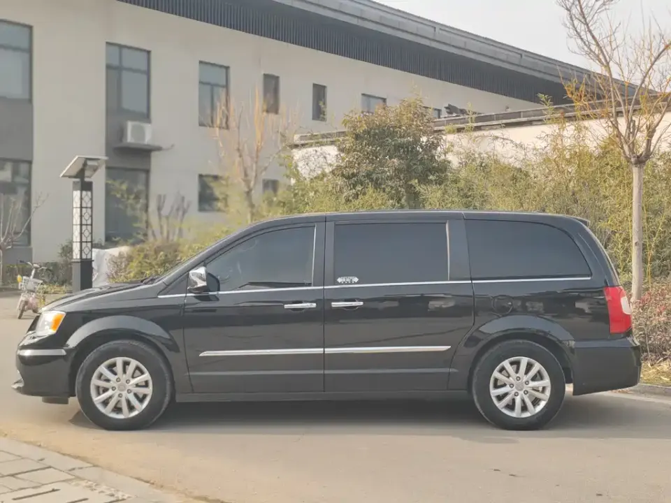 Chrysler Grand Voyager (Import)