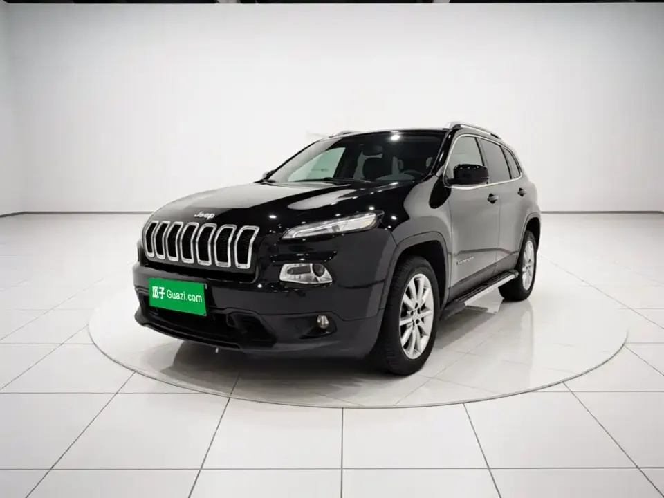 Jeep Cherokee (Import)