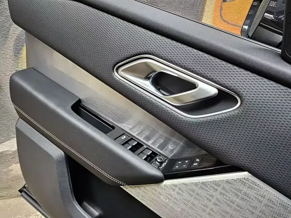 Land Rover Velar