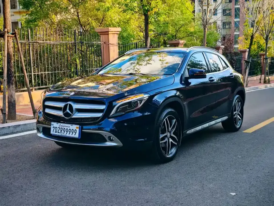Mercedes-Benz GLA