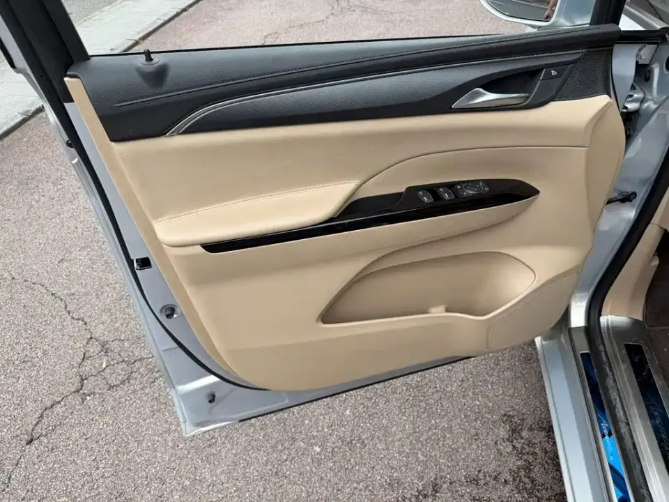 Buick GL8 Hybrid