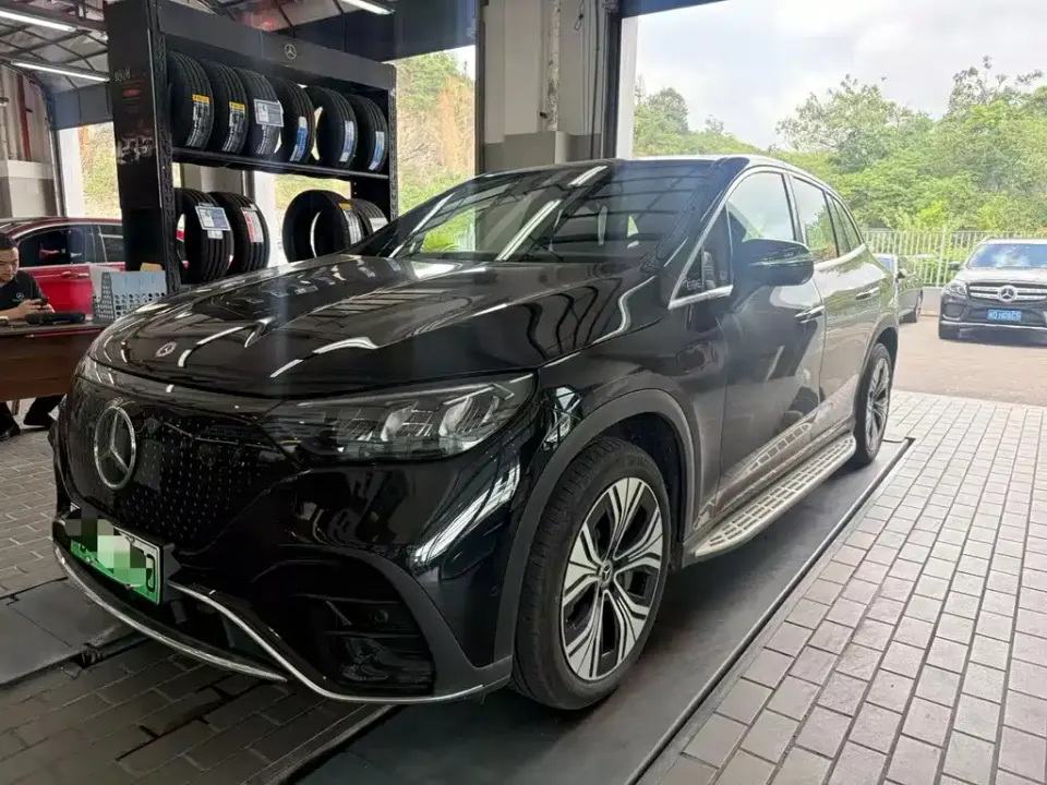 Mercedes-Benz EQE SUV