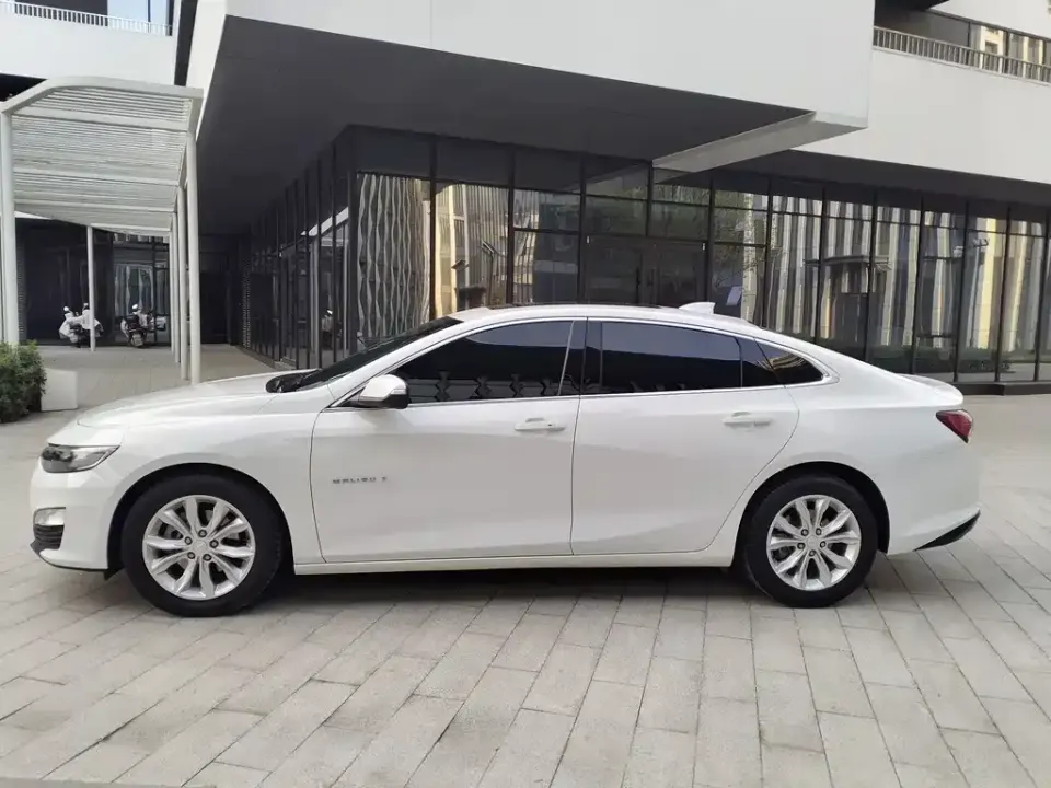 Chevrolet Malibu XL