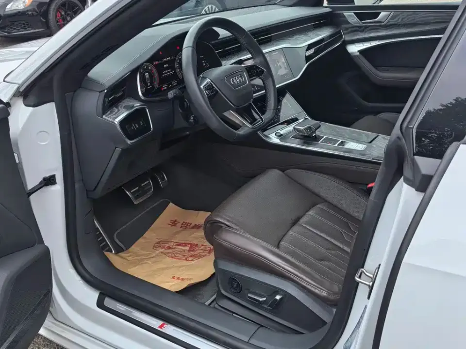 Audi A7L