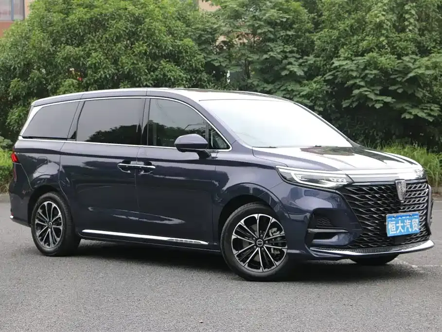 Roewe iMAX8