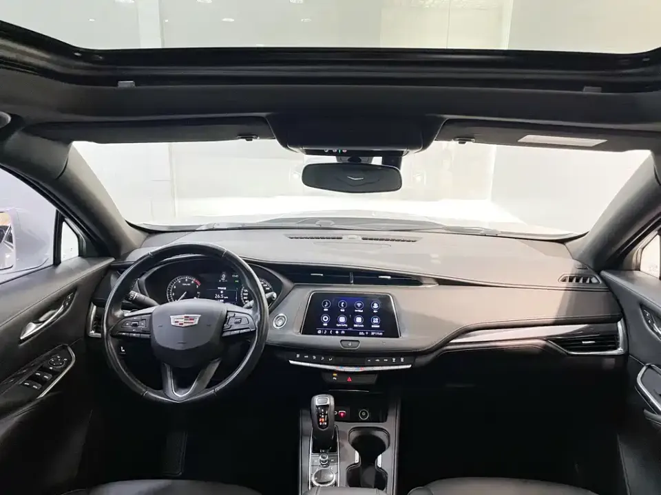 Cadillac XT4