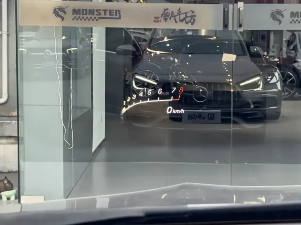Mercedes-Benz GLA AMG
