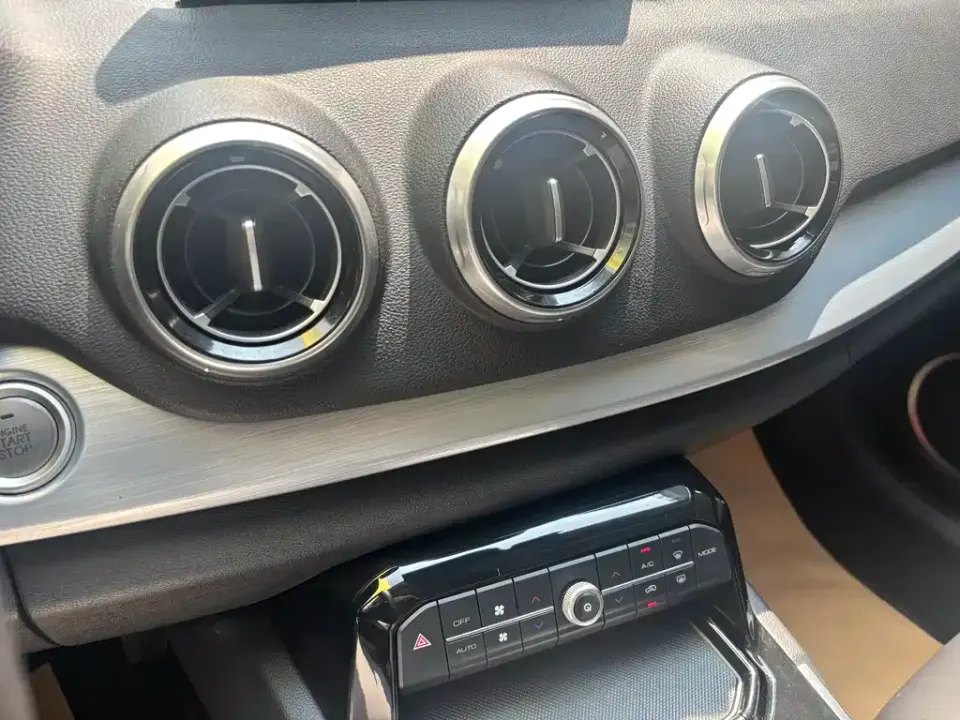 WEY Wey VV7