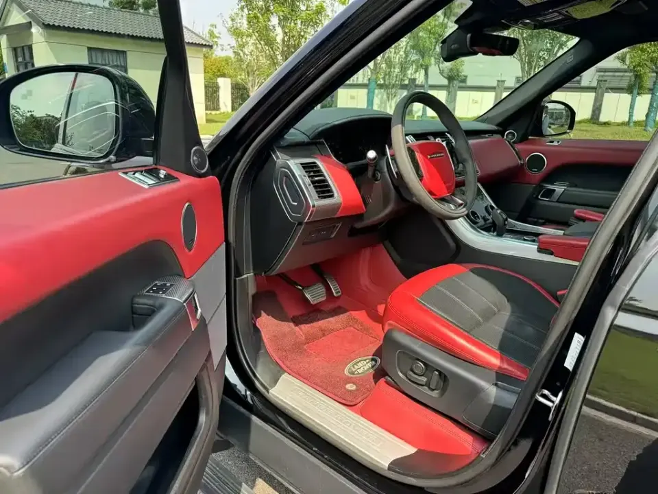 Land Rover Sport