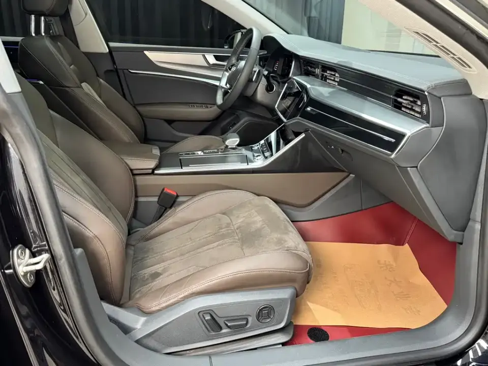 Audi A7L