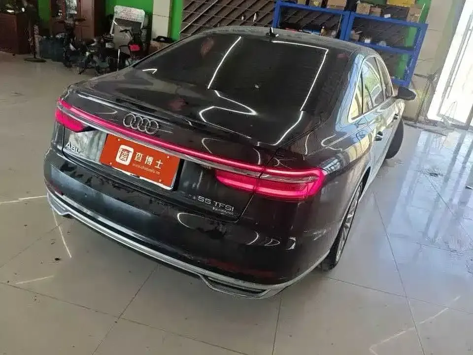 Audi A8