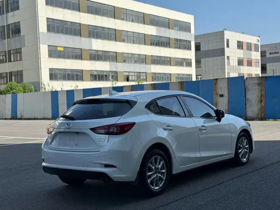 Mazda 3 Axela