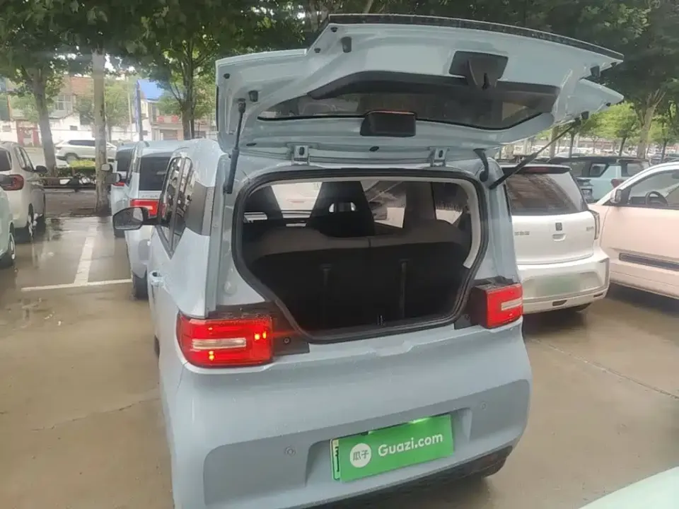 Wuling MINIEV