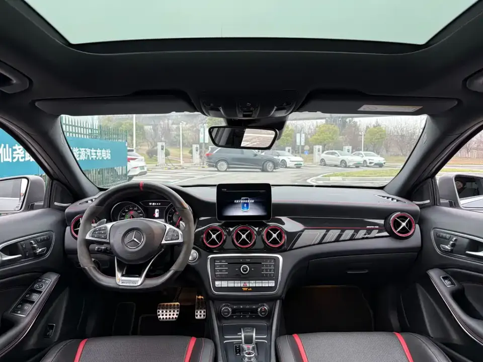 Mercedes-Benz GLA AMG