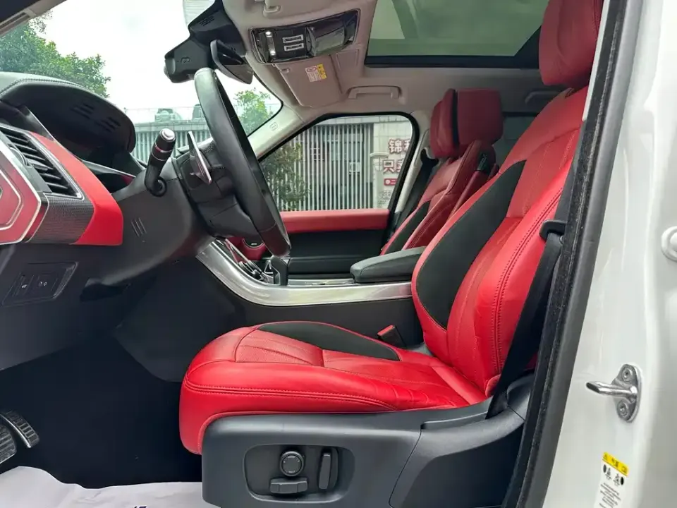 Land Rover Sport