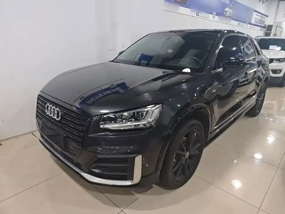 Audi Q2L