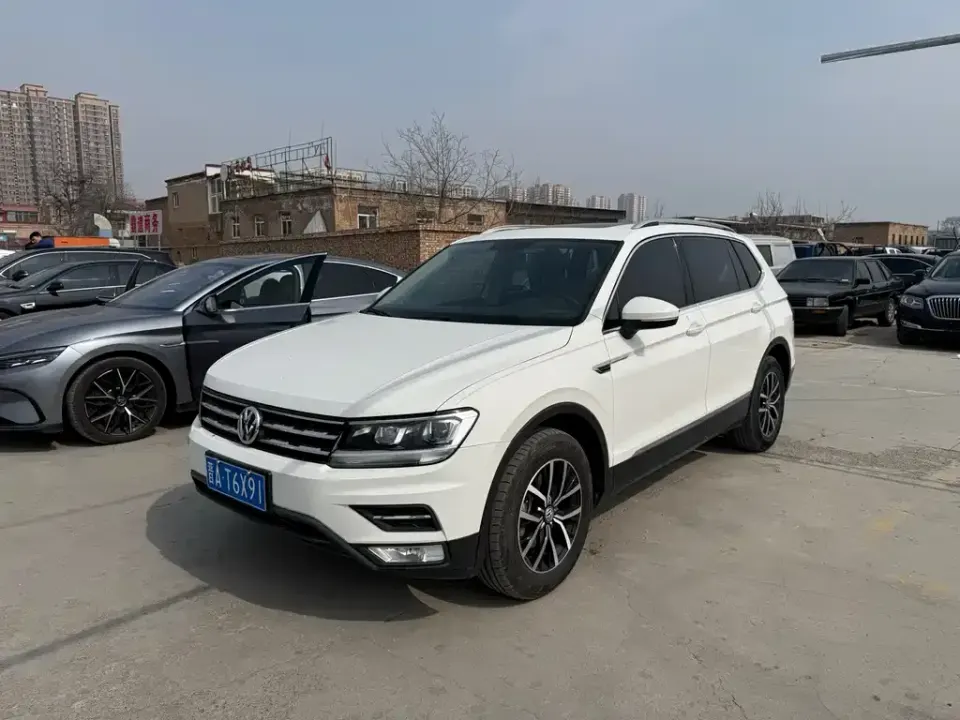 Volkswagen Tiguan L