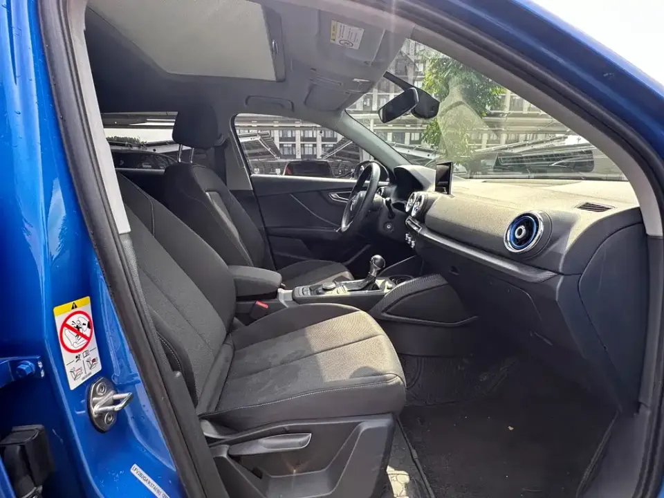 Audi Q2L