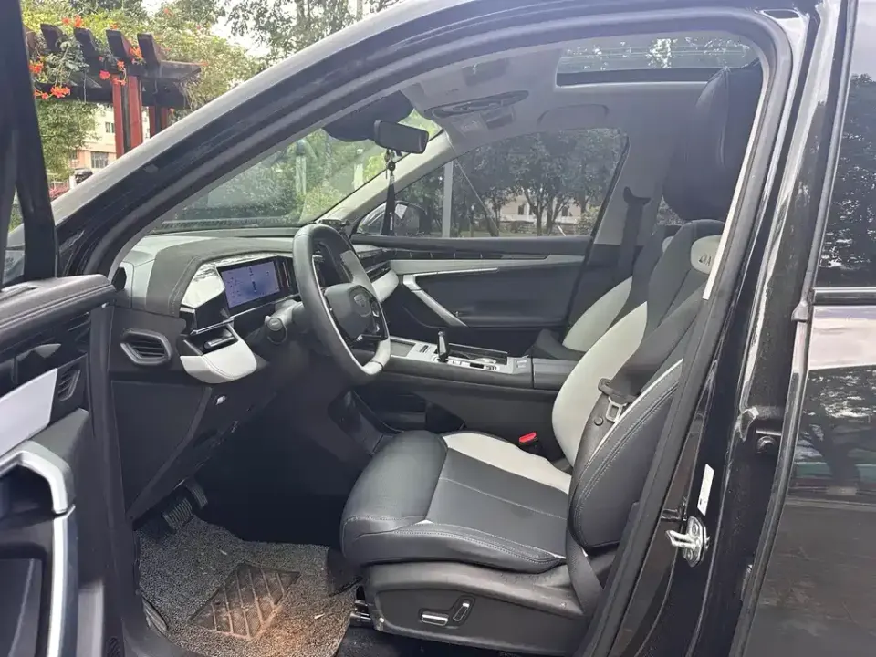 Geely Boyue L