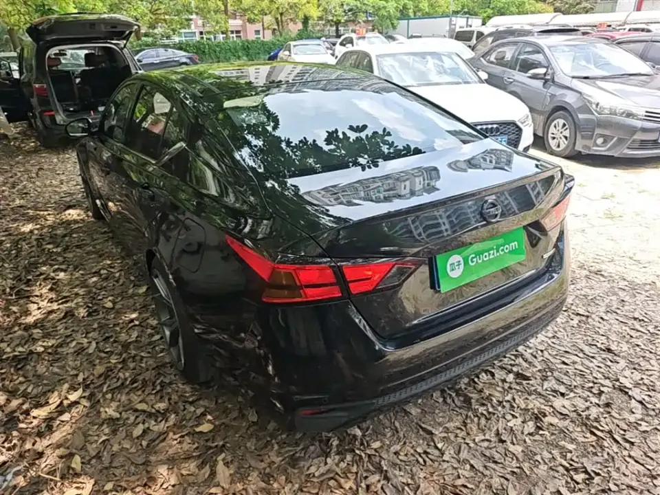 Nissan Teana