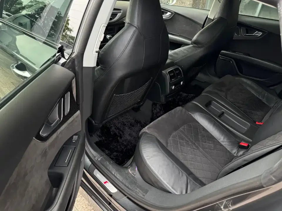 Audi S7