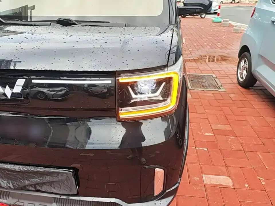 Wuling MINIEV
