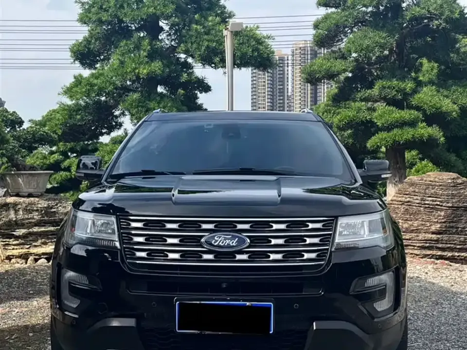 Ford Explorer (Import)