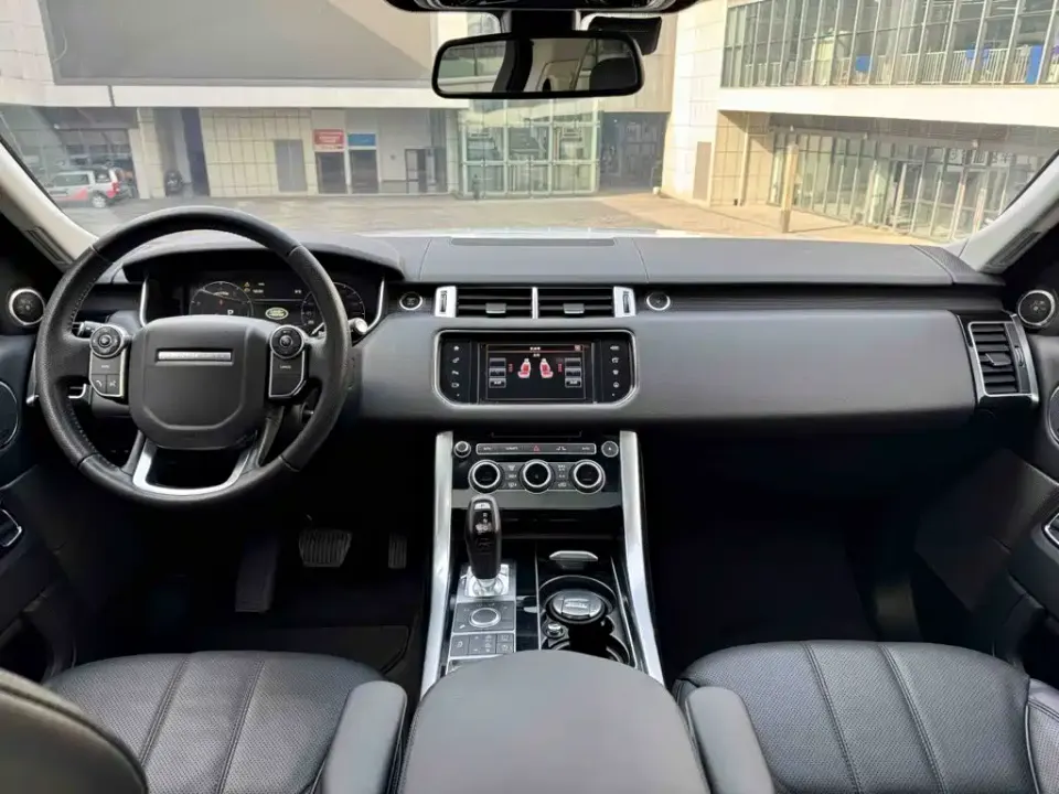 Land Rover Sport