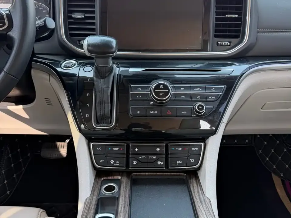 GAC Trumpchi M8