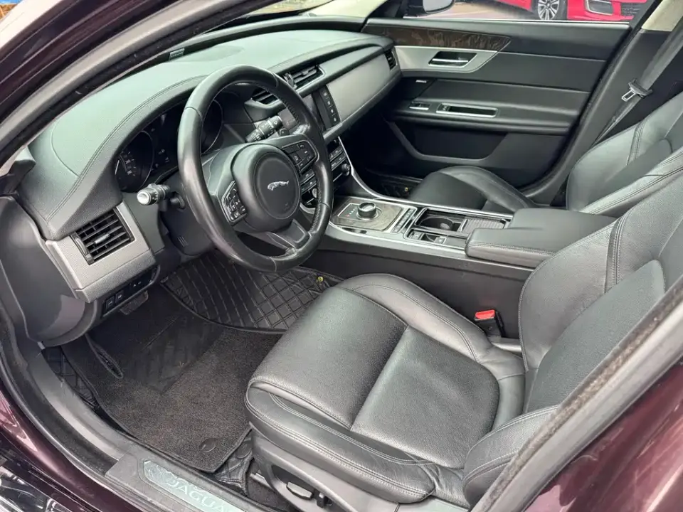 Jaguar XFL